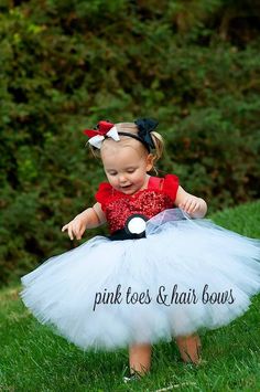 Pokemon dress-pokemon tutu dress- pokemon costume- pikachu tutu-pikachu costume-pokemon Fancy Nancy Costume, Pikachu Dress, Pikachu Costume, Tutu Dress Costumes, Pokemon Costumes, Costumes Couture, Kiss Dress, Character Costume, Pink Toes