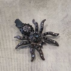 Metal Hair Clip 2.25x2.5" Tags: Halloween Horror Emo Scene Goth Punk Rockabilly Fashion Accessory Beauty Barrette Rhinestone Spider Red Goth Hair, Goth Hair Accessories, Spider Hair, 2000s Hair, Rhinestone Spider, Masc Fem, Emo Accessories, Red Goth, Metal Hair Clip