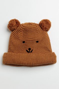 Children's hat is knitted with additional insulation inside. Fun and fashionable, teddy bear style. The hat is suitable for everyday wear in cold weather, but can also be used for holidays and carnivals. Soft material, knitted base and synthetic fur inside. Hat For Kids, Childrens Hats, Knitted Hat, Skull Cap Beanie, Kids Hats, Skull Cap, Brown Bear, Lithuania, Soft Material