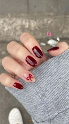 Discover 30+ Autumn nails that everyone’s raving about right now! From deep Wine Nails and Maroon Nails to elegant Dark Red Nails, these Nagel Inspo ideas are perfect for the season. Get creative with Almond Nail shapes, Classy Acrylic Nails, and rich Brown Nails Design. Pair your September Nails with a Makijaż Smokey Eye or Smink Inspiration look. Don’t miss the ultimate Nail Autumn Design inspo, plus a touch of Kutek Disney magic! Short Nail Designs Dark Red, Red Nails With Butterflies, Easy Red Nail Designs, College Nails, Colourful Nail, Kutek Disney, Dark Red Nails, Wine Nails, Simple Fall Nails