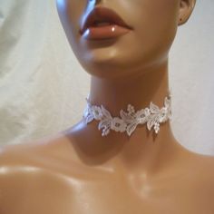 New - This Beautiful White Choker Necklace Is Designed With High-Quality White Venice Lace And White Tie Strings. Its Pretty Floral Pattern Sculpts The Neck To Highlight The Face And Neckline. A Gorgeous Accessory For Weddings, Proms, Parties, Casual-Dress Events, And Other Occasions When You Want To Look Your Best. White Flower Choker, White Choker Necklace, White Choker, Lace Choker, Lace Necklace, Lace Jewelry, Flower Lace, Necklace White, White Tie