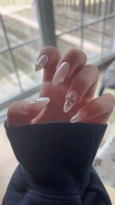 Nail Idea Chrome, Simple Chrome Hearts Nails, Chrome Of Hearts Nails, Chrome Hearts Nails Almond, Nails Cybersigilism, Chrome Hearts Nails Short, Chrome Hearts Inspired Nails, Red Chrome Heart Nails, French Tip With Letter