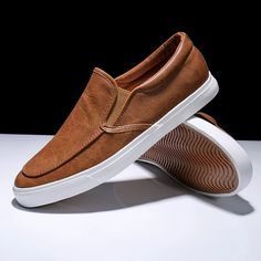 Mens Loafers Casual, Shoes Men Sneakers, Brand Name Shoes, Moccasins Shoes, Men Loafers, Leather Flat Shoes, Men Sneakers, Waterproof Shoes, Casual Loafers