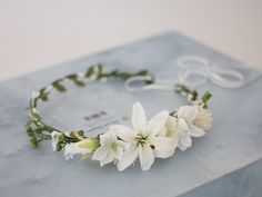 This beautiful flower crown is a lovely accessory, perfect for a party, or wedding.  Our stunning faux flowers look like the real. Head circumference:  one size fits all (adjustable) / fits adults and older children If the crown should fit the baby, after buying please give head circumference Flower Crown White, White Flower Crown Aesthetic, White Flower Crown Wedding, Flower Girl Crown White Roses, Flower Girl Halo, White Lily Flower, White Flower Crown, Lilly Flower, Flower Girl Crown