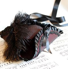 Mini Tricorn Hat in Burgundy and Black  Baroque by BizarreNoir, €90.00 Steampunk Hats, Tricorn Hat, Pirate Wedding, Pirate Outfit, Pirate Hat, Steampunk Hat, Diy Kostüm, Mini Top Hat, Pirate Hats