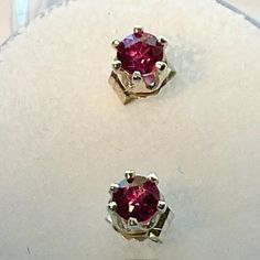 Natural re Ruby earrings 3mm., Ruby studs Set in Sterling Silver Perfect gift idea Ruby Earrings, Stud Set, Natural Red, Jewelry Earrings Studs, Ruby, Stud Earrings, Perfect Gift, Sterling Silver, Silver