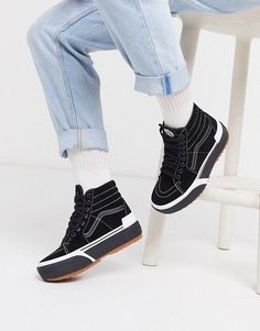 Vans Outfit Girls, Black Vans Outfit, Skater Outfits, Tenis Vans, Vans Sk8 Hi, Boots Women Fashion, Sk8 Hi, Black Shop