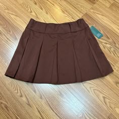 Super Cute Pleated Skirt With Side Zip. Low Rise. Size Small. New With Tags From A Smoke/Pet Free Home. Vintage Mini Skirt, Brown Pleated Mini Skirt, Skirts Brown, Cute Pleated Skirt, Matching Skirt Set, Brown Pleated Skirt, Brown Mini Skirt, Cute Bottoms, Summer Mini Skirt