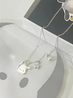 Pochacco Jewelry, Hello Kitty Items, Birthday Wishlist, Cute Keychain, Girly Jewelry, White Aesthetic, Cute Jewelry, Things To Buy