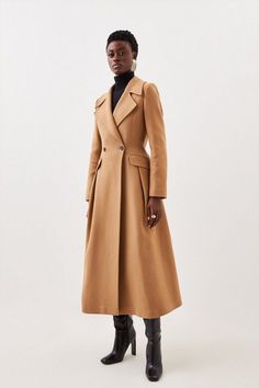 Tailored Wool Coat, 2024 Wardrobe, Transitional Fashion, Gowns Dresses Elegant, Dark Autumn, Tailored Coat, Feminine Fashion, Camel Coat, Dresses Elegant