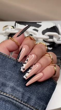 Nails And Rings, Cow Nails, Wow Nails, Edgy Nails, Nails Now, Simple Acrylic Nails, Glow Nails, Long Acrylic Nails Coffin, Coffin Shape Nails