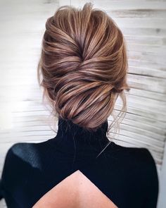 Mother Of The Bride Hairstyles: Elegant Ideas [2024 Guide] Bride Hairstyles Elegant, Mother Of The Bride Hairstyles, Hairstyles Elegant, Hairstyles Theme, Long Hair Updo