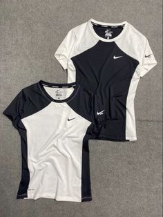 Athletic Top Outfit, Track Outfits Aesthetic, Nike Tops Women, Volleyball Outfit, Fitness Wear Outfits, Volleyball Outfits, Workout Fits, Baggy Pants, Sporty Outfits