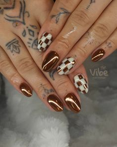 Copper cutie ✨🤎 Thanksgiving is -2 weeks away 🦃 . #copper #coppernails #chromenails #chrome #checkerednails #fallnails #autumnnails #novembernails #Thanksgivingnails #mochanails #moscowmulenails #almondnails #hardgel #brown #brownnails #brownchrome #rizz #Pinterest #nailinspiration #TheVibeNailLounge #NewYorkNails #607nails Brown Chrome Nails Designs, Espresso Martini Nails, Brown Plaid Nails, Copper Chrome Nails, Checkered Nails, Shellac Colors, Copper Nails, Brown Nail, November Nails