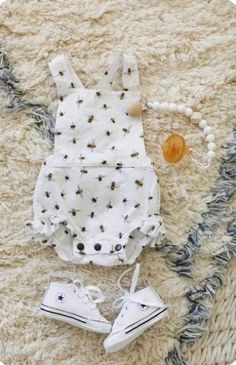 Hippie Baby Clothes, Baby Clothes Sale, Hippie Baby, Baby Converse, Baby Blog, Baby Garments, Baby Must Haves, White Romper, Grey Baby