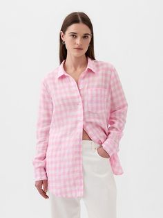 Long Sleeve Oversized Shirt, Gingham Outfit, Dresses With Vans, Formal Shorts, Gingham Shirt, Swimwear Dress, Pink Gingham, Boyfriend Shirt, Women Over 50