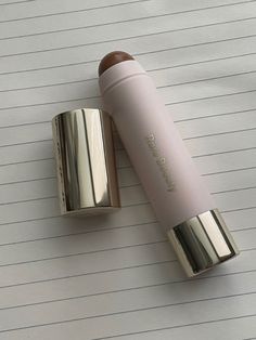 Happy Sol Rare Beauty, Rare Beauty Happy Sol Bronzer, Rare Beauty Happy Sol, Rare Beauty Bronzer Happy Sol, Rare Beauty Cosmetics, Rare Beauty Contour Stick, Rare Beauty Contour, Bronzer Aesthetic, Rare Beauty Happy