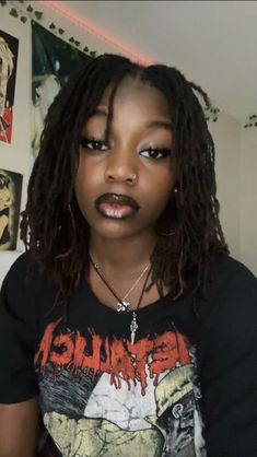 Dred Locks Women, Black Dreads Black Women, Black Women Dreads, Dread Hairstyles For Women, Grunge Black Women, Dreads Women, Alt Black Woman, Short Locs Hairstyles For Women, Loc Hairstyles For Women