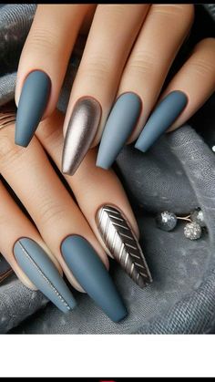 Fall Matte Ombre Nails, Light Classy Nails, Square Nails Winter Colors, Elegant Blue Nail Designs, Holiday Classy Nails, Nail Color Combinations Ideas, Vacation Nail Colors 2024, Long Gel Nail Designs, Gray Fall Nails Ideas