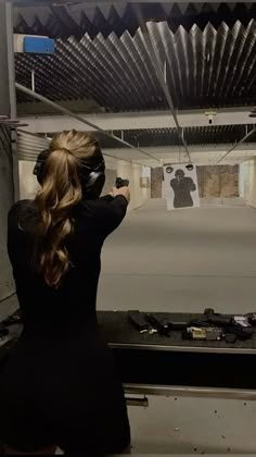 Woman Shooting Range, Secure Aesthetic, Shooting Range Aesthetic, Shooting Range Outfit, Independent Aesthetic, Dark Romance Novels, Mafia Romance Books, Book Lover Aesthetic, Steamy Books