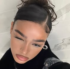 Y2k Hairstyles, Hairdos For Curly Hair, Slicked Back Hair, Hair Stylies, Slick Hairstyles, Hair Stylist Life, Sleek Hairstyles, Baddie Hairstyles, Aesthetic Hair