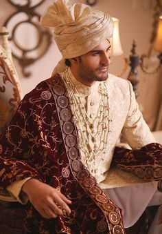 Sherwani For Men Wedding Indian Groom Style, Royal Groom Sherwani Indian Weddings, Sherwani For Dark Skin Groom, Sherwani With Shawl For Men, Red Sherwani For Men, Golden Sherwani Grooms, Dulha Sherwani Wedding For Men, Gold Sherwani Groom, Sherwani Groom Wedding Royals