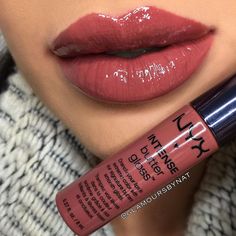 Nyx Lip Gloss, Nyx Lipstick, Beauty Make-up, Matte Lip Cream, Makeup Tricks, Lip Art