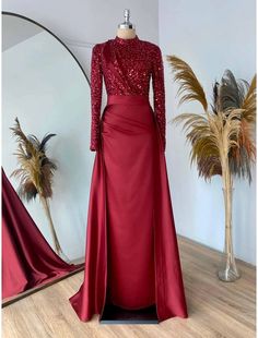 Sheath Formal Dress Evening Gown Christmas Red Green Dress Formal Sweep / Brush Train Long Sleeve Jewel Neck Satin with Pleats Ruched Sequin Green Dress Formal, Red Gown Dress, Gown Christmas, Red Green Dress, Shine Dress, Hijab Evening Dress, Red Gown, فستان سهرة, Jewel Neck