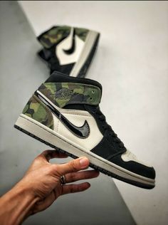 Nike Air Jordan 1 Mid SE Light Bone Black Camo Men's Size 10.5 | CW5490-001. Condition is "New with box(no lid)". Shipped with USPS Priority Mail. Painting For Men, Camo Jordans, Online Sneaker Store, Camo Men, Air Jordan 1 Mid Se, Nike Air Jordan 1 Mid, Sneaker Stores, Nike Air Jordan 1, Black Camo