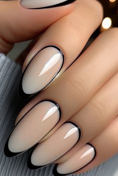 Celebrate your wedding day in style with these classic and beautiful wedding nails. These wedding nail designs will make you feel special on your day #blacknails Black Wedding Nails Classy, Cool French Nails, Formal Nails For Black Dress, Mama Nails, Black French Manicure, Black Wealth, Pink Wedding Nails, Black And White Nail Designs, Simple Fall Nails