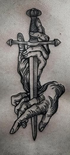 Horror Tattoo Ideas, Goth Tattoos, Dark Feminine Tattoos, Etching Tattoo, Woodcut Tattoo, Medieval Tattoo, Engraving Tattoo, Feminine Tattoo Sleeves, Tattoo Sleeves