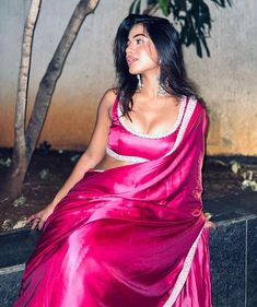 Pink Sarees, Indian Outfits Modern, Trending Saree, Beautiful Sarees, Casual Indian Fashion, Indian Photoshoot