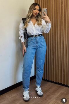 Outfit Viaje, Gorgeous Images, Everyday Fashion Outfits, Casual Day Outfits, Game Day Shirts, Fashion Mistakes, Day Outfits, Style Mistakes, Outfits Casuales