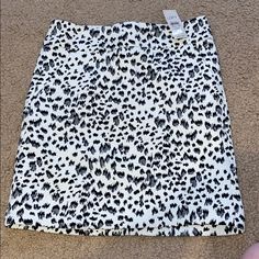 Dalmatian Mini Skirt Never Worn Still Has Tags On Fits Like A 0-1 Dalmatian Skirt, Dalmatian, Mini Skirt, Womens Skirt, Mini Skirts, Loft, Black White, Skirt, Black And White