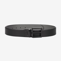 Throw on the belt that's as customizable as your style. The reversible design allows you multiple wearing options, while the matte black buckle adds a clean, subtle accent. Black Throws, Reversible Belt, Brown Belt, Belt Black, Black Belt, Mens Belts, Nike Logo, Leather Belt, Black Men