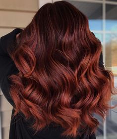 Auburn Full Highlights, Deep Auburn Hair Color Copper Reddish Brown, Summer Hair Colors 2023, Deep Auburn Hair Color, Auburn Hair Ideas, Deep Auburn Hair, Light Auburn Hair Color, Brown Auburn Hair, Auburn Red Hair