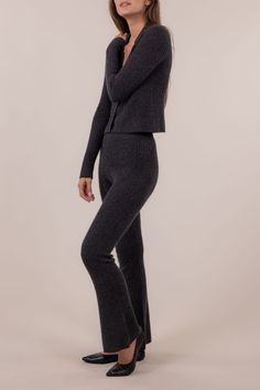 HC15F23 - 100% Cashmere - Elasticized waistband- Measurements on model:- Length - 39 1/2"- Waist - 12 1/2" flat- Model is 5'9" and wearing a size Small Ribbed Pants, Dress With Cardigan, Every Woman, Sale House, Casual Pants, Cashmere, Lounge Wear, Vogue, Grey