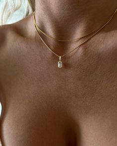 Dainty Gold Jewellery, Most Elegant Dresses, Good Necklace, Necklaces For Her, Gold Dainty Necklace, Dainty Fine Jewelry, Dainty Necklaces, Gold Filled Necklace, Prom Jewelry