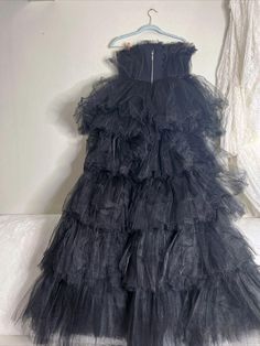 Anthropologie Morphine Fashion Madonna Strapless Tiered Tulle Asymmetric Gown M Asymmetric Gown, Tulle Bodice, Skirt Mini, Back Design, Up Styles, Madonna, Tulle Skirt, Bodice, Anthropologie