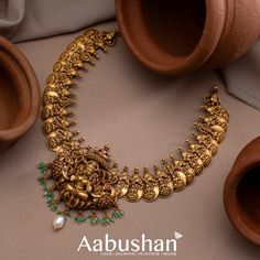 Aabushan Jewellery, Lakshmi Necklace Gold, 30grams Gold Necklace Designs, South Indian Jewellery Necklace Set, Gold Temple Jewellery Necklace Set, 30 Grams Gold Necklace Indian, South Jewellery Designs, Antique Gold Jewelry Indian Bridal Jewellery Necklace Set