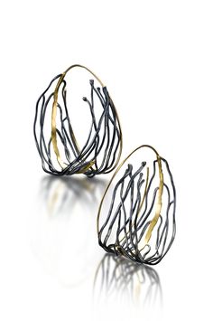 rooted hoops Jewelry Design Drawing, Art Jewelry Contemporary, Fine Silver Jewelry, Silver Jewelry Design, Oxidized Silver, Sea Glass Jewelry, Contemporary Jewellery, Contemporary Jewelry, Modern Jewelry