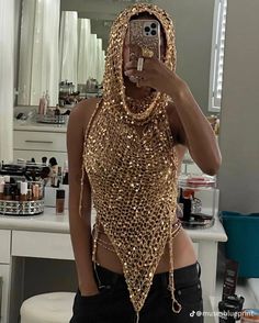 Hipster Summer, Rave Fits, Backless Tank Top, Coord Set, Sequin Decor, Looks Street Style, Festival Tops, Sleeveless Hoodie