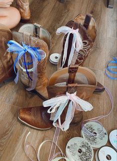 Western Wedding Aesthetic, Miley Stewart, Looks Country, Cowgirl Aesthetic, Western Aesthetic, Country Concert Outfit, Wedding Aesthetic, Concert Fits, Country Concerts