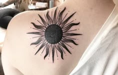 Sun Tattoo Meaning, Simple Sun Tattoo, Sun Tattoo Ideas, Tattoo Sonne, Tattoos About Growth, Tattoos Behind Ear, Sunshine Tattoo, Small Wave Tattoo, Best Neck Tattoos