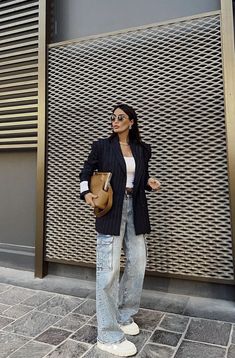 Office Outfits Women Jeans, Casual Office Outfits Women Jeans, Cargo Jeans Outfit Women, Cargo Outfits Women, Casual Office Outfits Women, Casual Office Outfits, Trendy Outfits Jeans, Jeans Blazer Outfit, Jeans Pants Outfit