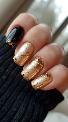 Spring Nails Spring Manicure, Nails Trend, Stunning Nail Designs, Spring Nail Trends, Fall Gel Nails, Nail Art Trends, Trend 2024, Latest Nail Art, Glitter Gold