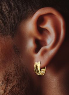 Men's Silver Huggie Earrings with a 12mm Gold Hoop: Elevate your style with our Men's Silver Huggie Earrings, featuring a sophisticated fusion of silver and gold. Crafted with meticulous attention to detail, these 12mm GoldHoop Earrings add a touch of refined elegance to any ensemble. Designed for the modern minimalist, these earrings boast a detailed patterned hoop that catches the eye without overwhelming your look. Whether you're dressing up for a special occasion or adding a subtle flair to Mens Gold Hoop Earrings, Mens Gold Earrings, Earrings Mens, Silver Huggie Earrings, Hoop Earrings For Men, Huggie Earrings Silver, Mens Earrings Hoop, Earrings For Men, Gold Flats