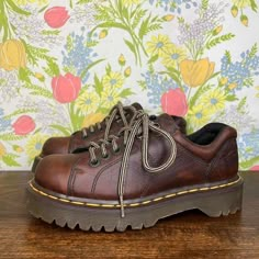 Funky Doc Martens, Vintage Brown Shoes, Vintage Brown Doc Martens, Brown Docs, Doc Marten Shoes, Brown Doc Martens, Indie Shoes, Platform Oxfords