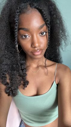 Soft Girl Hairstyles Black Women, Afros Black Women, Black Woman Natural Hair, Black Women Natural Hair, Natural Braided Hairstyles, Makeup For Black Skin, Natural Black Women, Protective Hairstyles Braids, Natural Hair Beauty