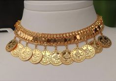 Gold Jewelry Arab, Arabic Gold Choker Designs, Bollywood Style Gold Party Choker, Arabian Gold Necklace, Dubai Gold Jewelry, Delicate Gold Jewelry, Gold Inspiration, Gold Bridal Jewellery Sets